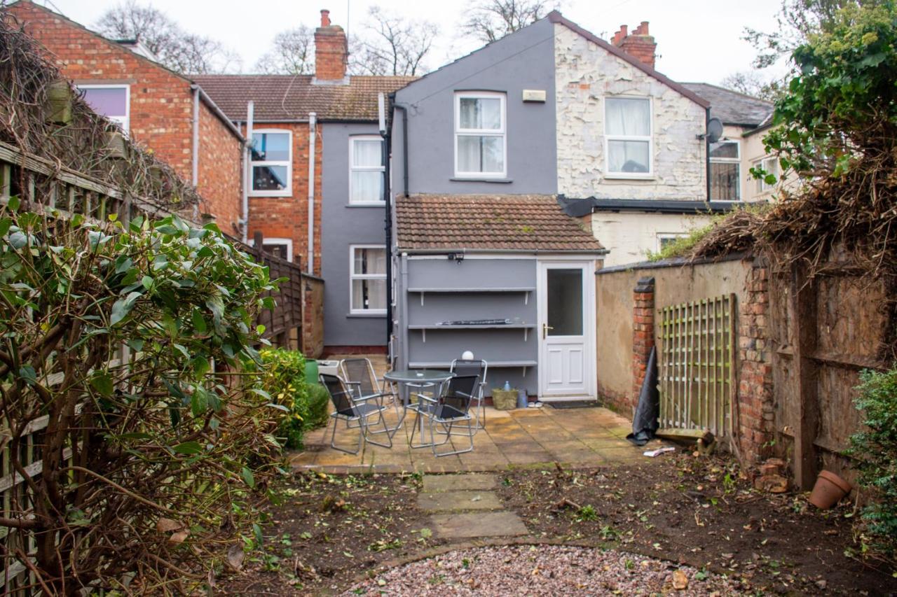 Royale Green View House- Free Parking, Wifi, Perfect For Contractors And Holiday Northampton Exterior photo