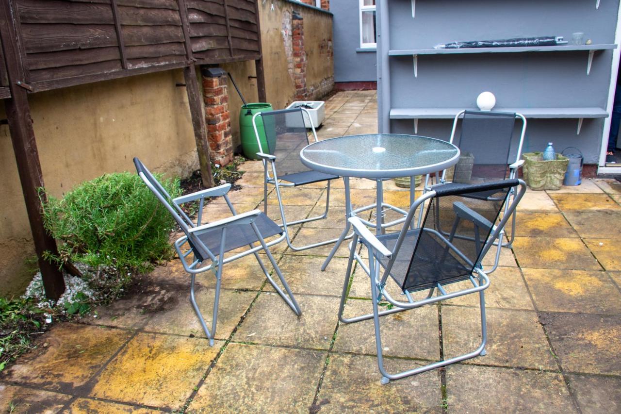 Royale Green View House- Free Parking, Wifi, Perfect For Contractors And Holiday Northampton Exterior photo